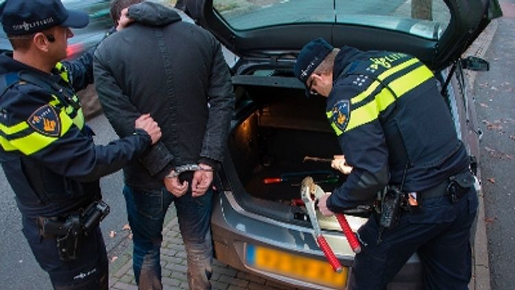Rhenen - Twee verdachten aangehouden na veroorzaken schade