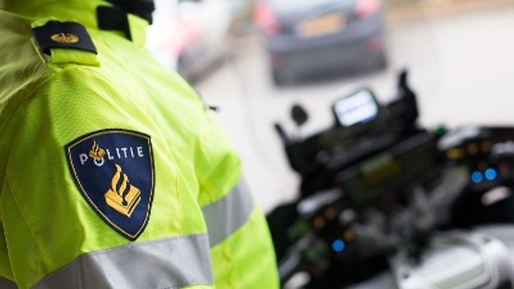 VEENENDAAL - Man beroofd van scooter in Amersfoort – politie zoekt getuigen VEENENDAAL - Man beroofd van scooter in Amersfoort – politie zoekt getuigen